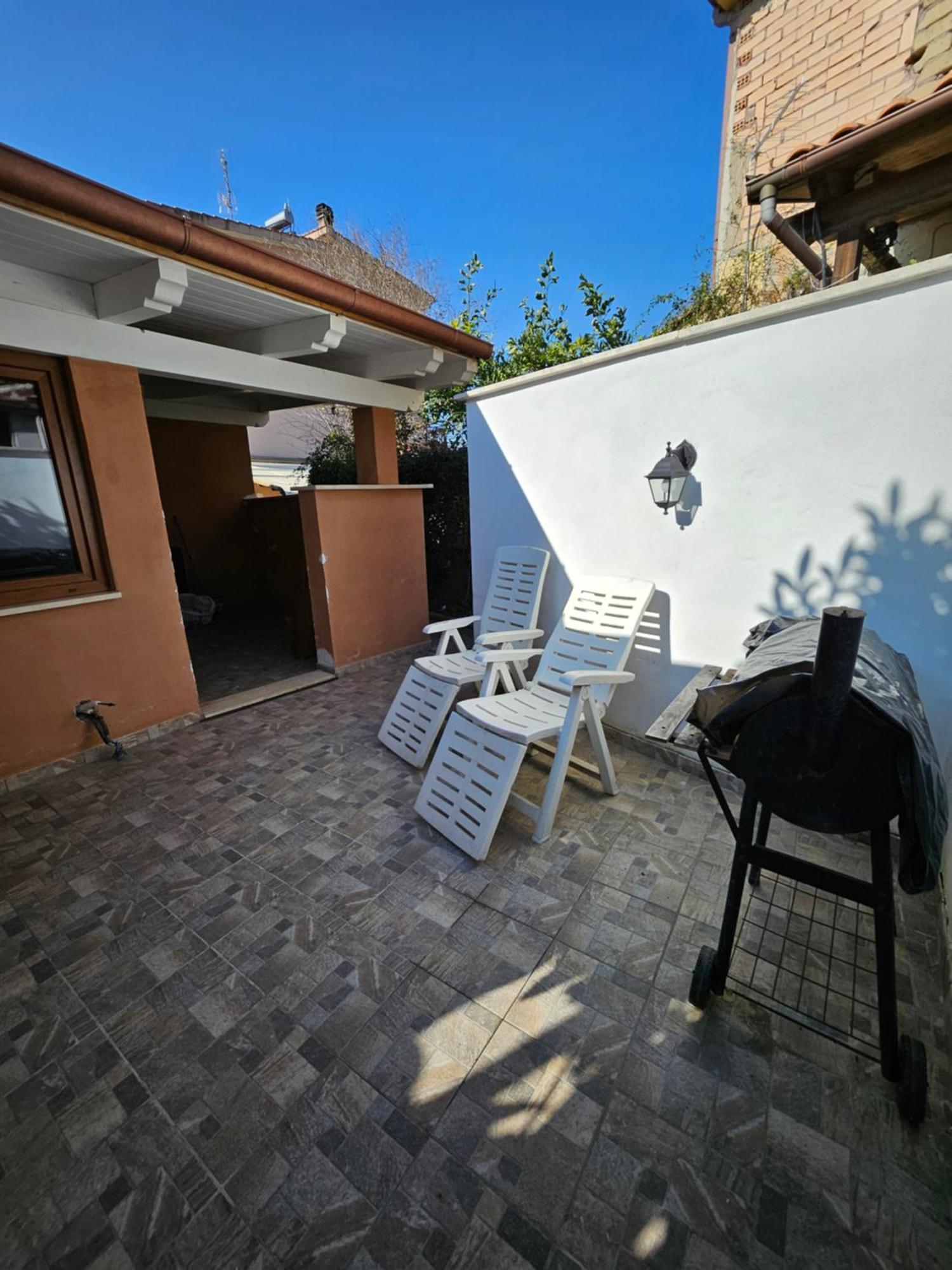 Casa Vacanze Dragona 15 Min Fco 10 Min Ostia Acilia Ngoại thất bức ảnh